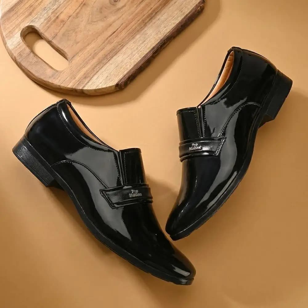 Shoe Island ® Icon-X ™ Fashionable Red Black Leather Trendy Modern Lace Ups Running Basketball Sports Casual Shoes Sneakers for Men (BAB5015)